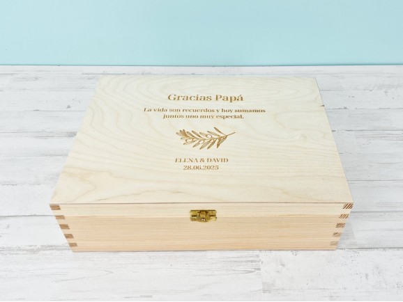 Pine wooden box 34x25x10 cm. with hinge and clasp Ref.DRPZ200