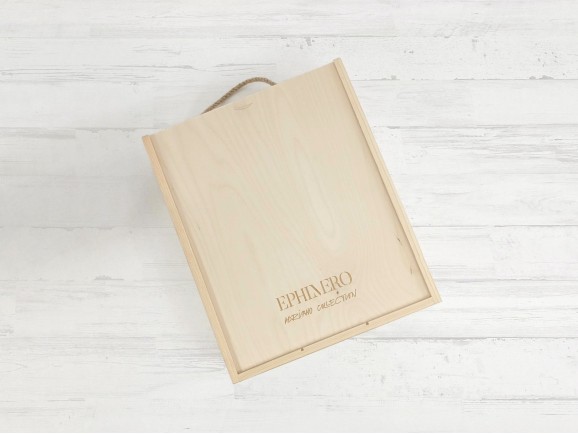 Pine wood box with 3 bottles of cava with sliding lid Ref.DRSW233