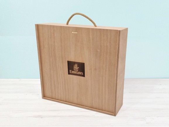 Wooden box for 2 bottles + 2 glasses with sliding lid Ref.PC4G2