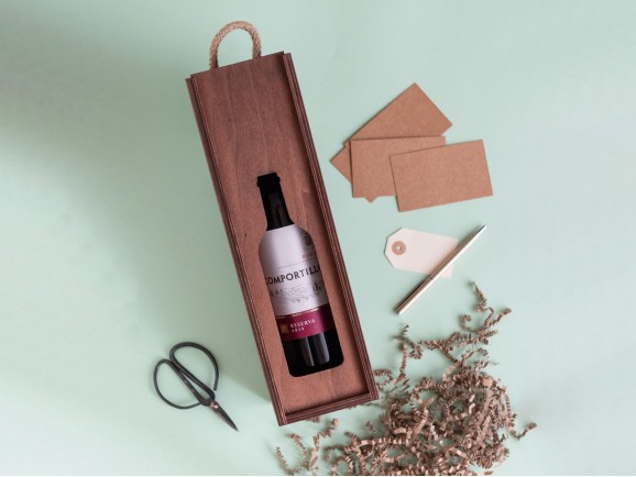 Caja madera Envejecida para botellas Tapa Corredera Silueta Ref.BotTCTR