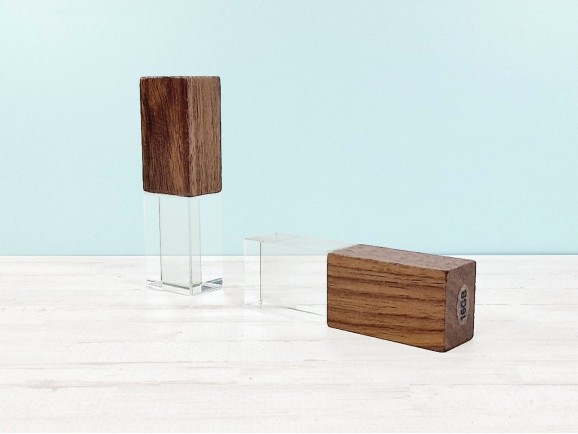 PenDrive de Madera Oscura y Cristal Ref.USBCH8