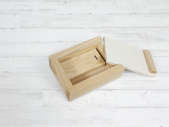 Caja de madera 8x6x3 cm. c/tapa corredera Ref.P1001