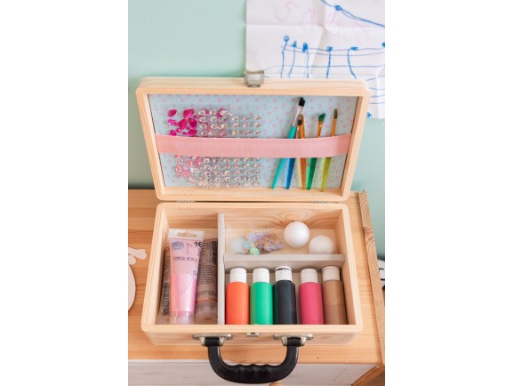 Wooden briefcase box 30x20x10 cm. with black handle Ref.1525