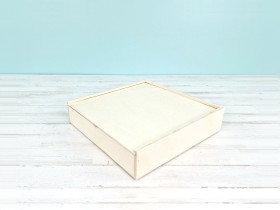Wooden box 28.5x28.5x6.5 with sliding lid Ref.P1454C8-21