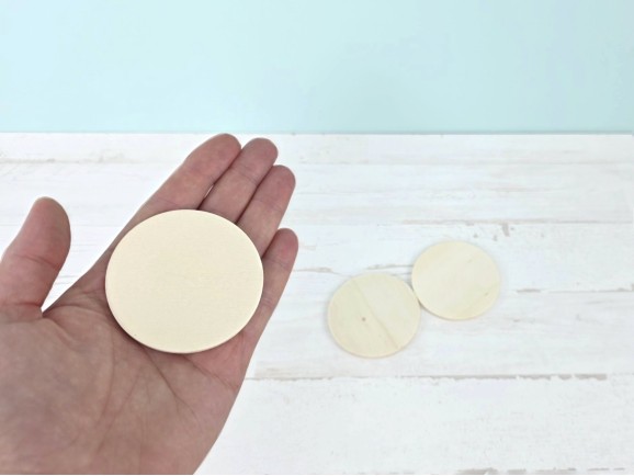 Round wooden base Ø6 cm. Ref.PD60