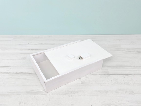 Pack Caja para fotógrafos Blanca + PenDrive Ref.Pack1454DBCH11