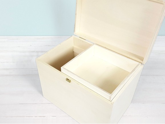 Caja maleta de madera 30x20x26 cm. c/asa y bandeja interior Ref.P00CM52