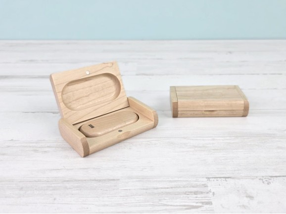 Pack PenDrive 32GB Redondeado + Caja de madera Ref.PackS260-32
