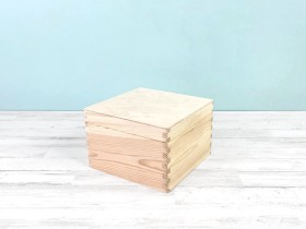 Square pine wood box 20x20x13 cm. with hinge Ref. DRSD120B