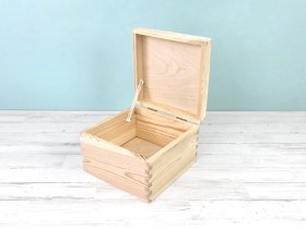 Caja de madera pino cuadrada 20x20x13 cm. Ref.DRSD120B