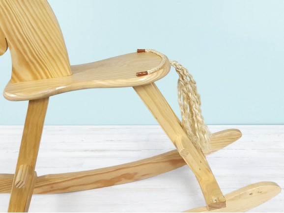 Caballito balancín de madera con cola Ref.8000