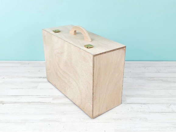 Wooden suitcase box 38.5x26.5x16 cm. with wooden handle Ref. PCM55