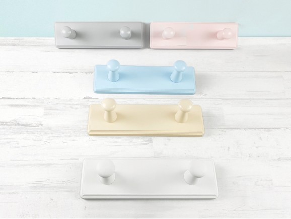 Perchero pared 2 colgadores colores Ref.3023