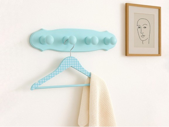 Wall coat rack 4 knobs with shape Ref.3022