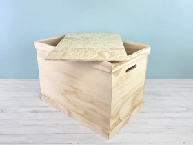 Caja de madera grande 52x32x37 cm. c/tapa y asas Ref.T0630
