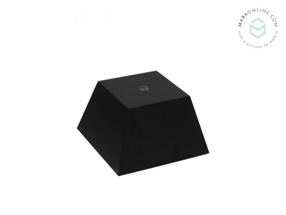 Black Pyramidal wooden base 5x8x5 cm. Ref.MS10191M