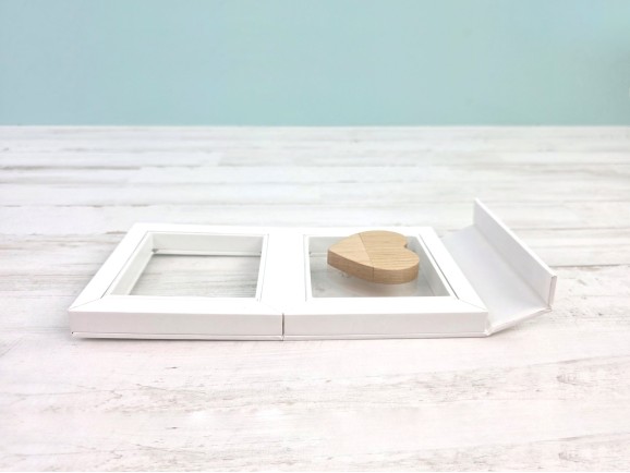 Floating frame box + Classic USB Drive Pack Ref.PackLD48CL