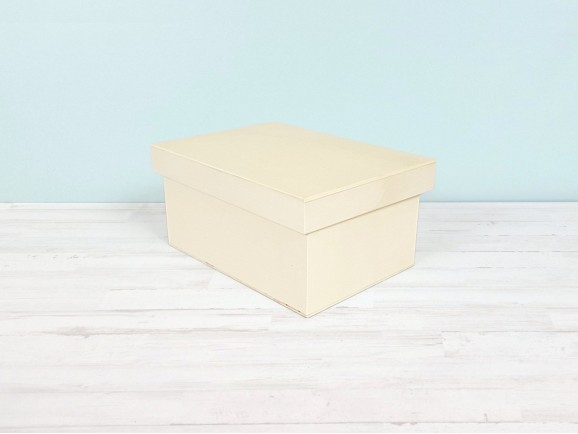 Wooden box 23x17x11 cm. 24 divisions with lid Ref.P00CF1A