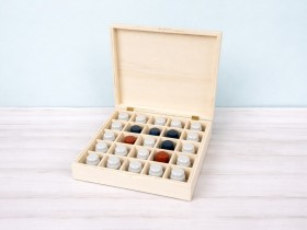 Wooden box 23x23x5 cm. 25 divisions Ref.AR1028.2