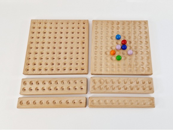 Wooden board for balls Ø20 mm.Ref.MO196