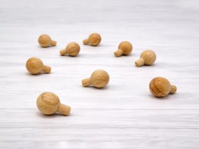 Beech ball handle Ø1 cm. with spigot Ref.1