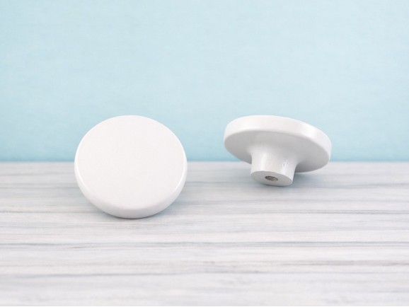 White round handle Ø5 cm. with nut Ref.25