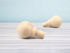 Beech ball handle Ø2 cm. with spike Ref.2