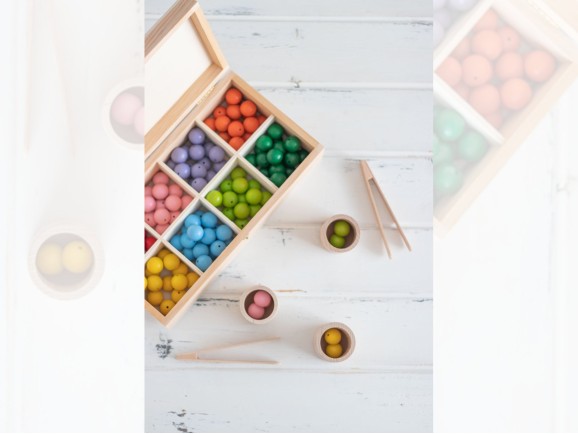 Wooden box 29x15x8 cm. with 8 divisions Ref.P35C47C