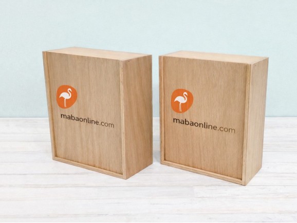 Caja de madera 23x18,5x10 cm. c/tapa corredera Ref.PC21H