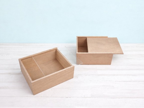 Caja de madera 23x18,5x10 cm. c/tapa corredera Ref.PC21H