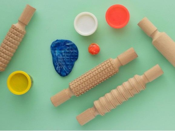 Wooden rollers for plasticine 4 units. Ref.OP211425