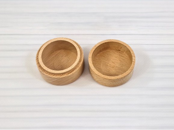 Round wooden box Ø5x4 cm. with cap cover Ref.PCRF1