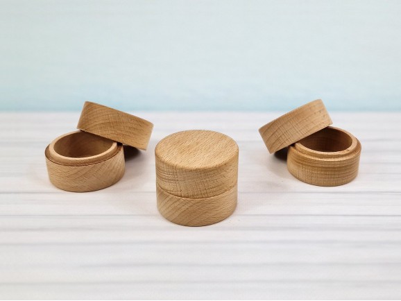 Caja de madera Redonda Ø5x4 cm. c/tapa de encaje Ref.PCRF1