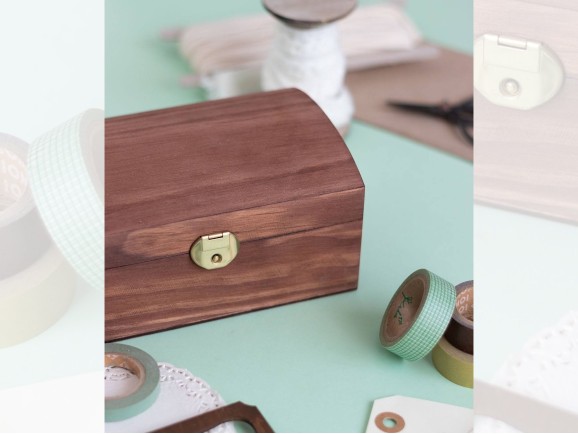 Aged wooden chest 15x10x7 cm. Ref.P1014ST