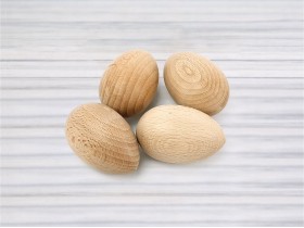 Wooden egg Ø4x6.5 cm. Ref CCU10