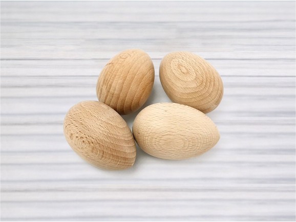Wooden egg Ø4x6.5 cm. Ref CCU10