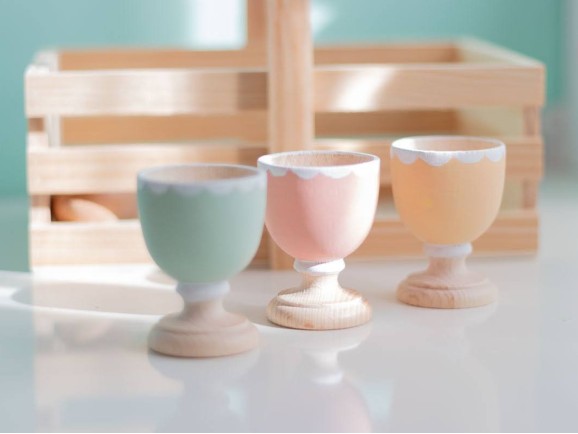 Huevera de madera natural Ref.OP54373