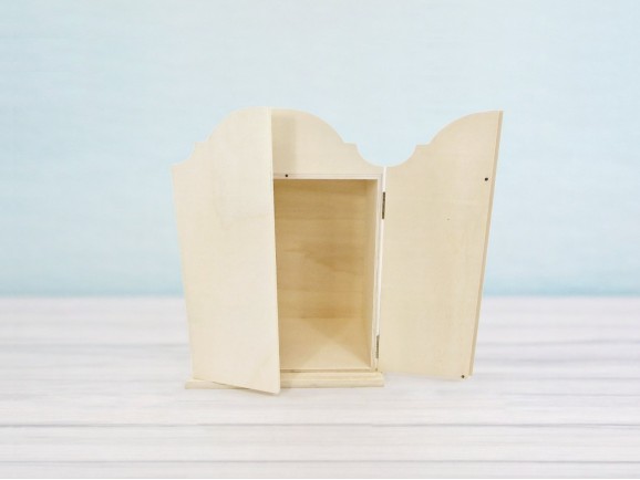 Large wooden oratory 31x42x18.5 cm. with doors Ref.AW24051