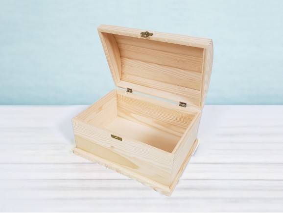 Wooden trunk 29x21x18 cm. with top cover Ref.AR08861