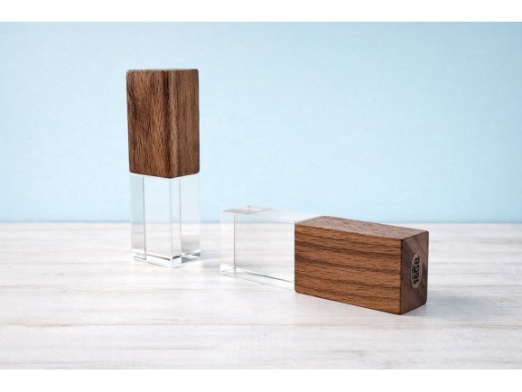 PenDrive de Madera Oscura y Cristal Ref.USBCH8