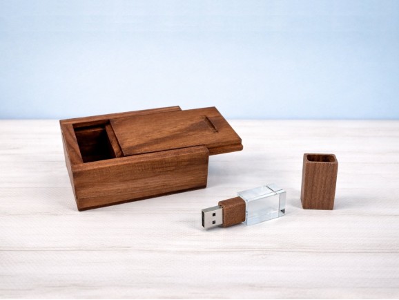 Dark Wood and Glass PenDrive Ref.USBCH5