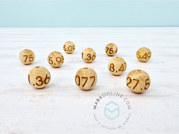 Bola de madera Boj Ø18 mm. c/taladro 4mm Ref.BOJ18