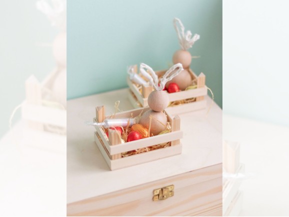 Small wooden basket 10x8x6 cm. natural or black Ref.CR3