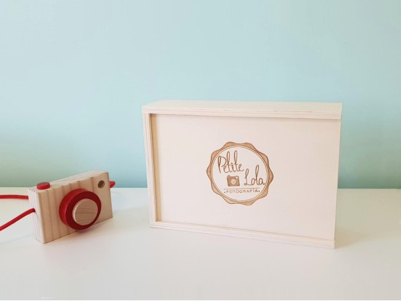 Wooden photo box 10x15 with divider Ref.P1454C4