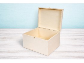 Wooden box 28x24x16 cm. with hinge and clasp Ref.PC4F9