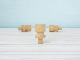 Beech knob handle Ø2 cm. with spike Ref.STP10