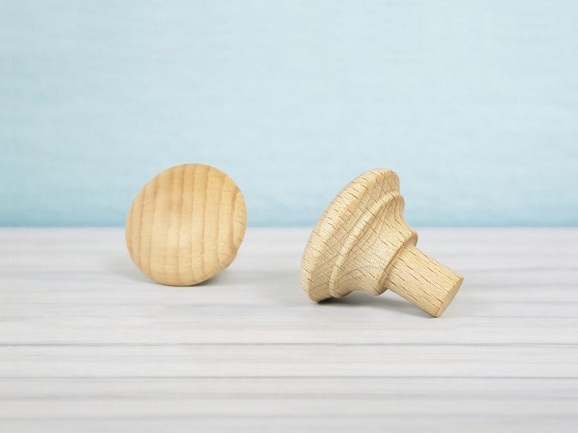 Small mushroom handle in beech Ø3 with spike Ref.11