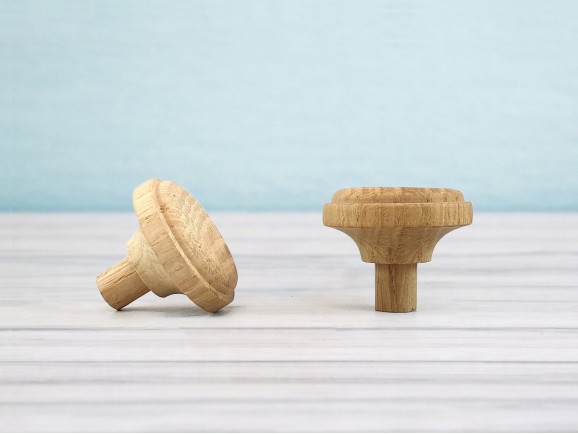 Knob knob oak Ø4 cm. with spike Ref. 12