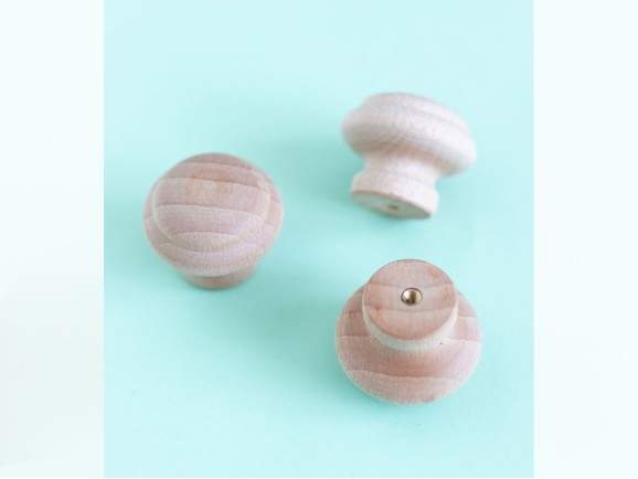 Tirador pomo de haya y roble Ø4 cm. c/tuerca Ref.14