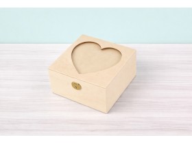Wooden box Heart 15x15x8 cm. with hinge and clasp Ref.PCC47